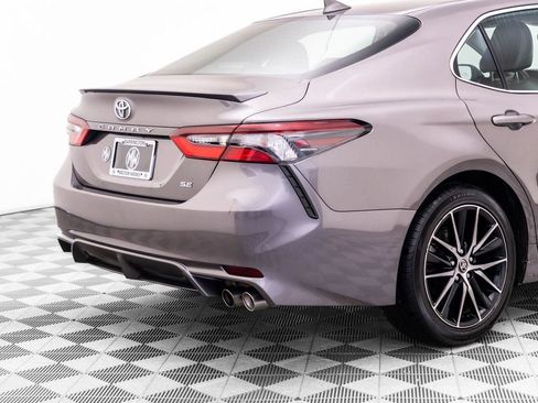 Used 2024 Toyota Camry SE FWD image 31