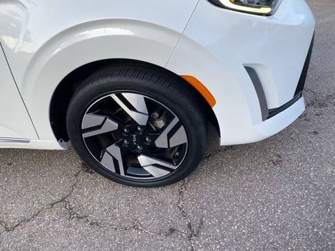 Used 2023 Kia Soul GT-Line w/ GT-Line Technology Package FWD image 28