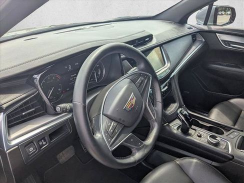 Used 2024 Cadillac XT5 Luxury FWD image 14