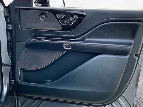 Used 2024 Lincoln Aviator Reserve image 24