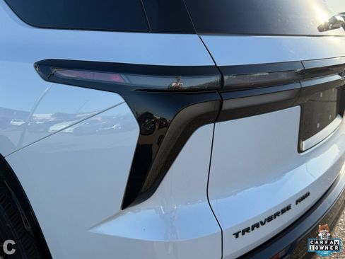 Used 2026 Chevrolet Traverse RS AWD/4WD image 16