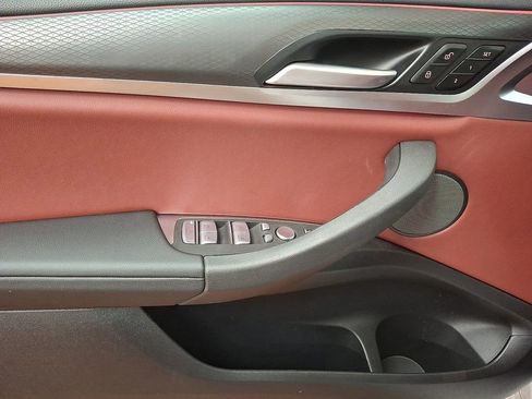 Used 2025 BMW X4 M40i image 8