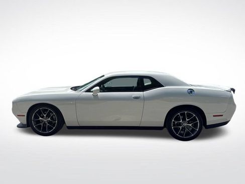 Used 2022 Dodge Challenger GT RWD image 4