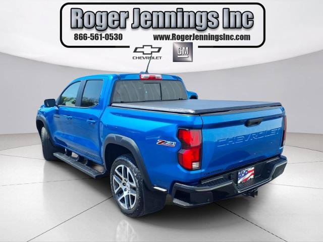 Used 2024 Chevrolet Colorado Z71 w/ Z71 Convenience Package 2 AWD/4WD image 3
