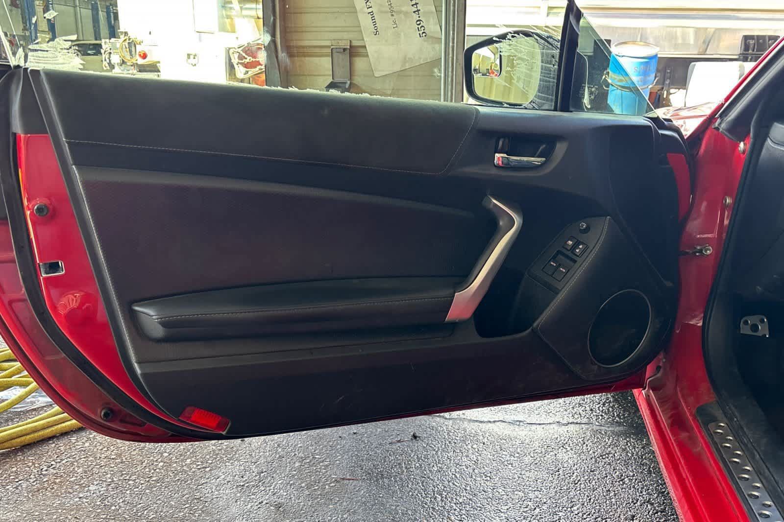 Used 2017 Toyota 86 RWD image 15