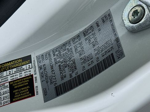 Used 2024 Nissan Frontier SV w/ SV Convenience Package image 12