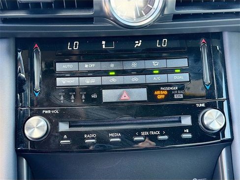 Used 2025 Lexus IS 350 F Sport image 32