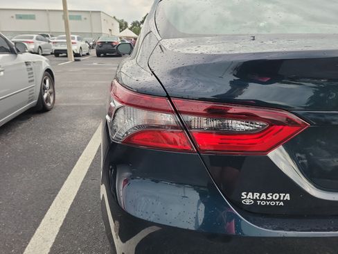 Used 2021 Toyota Camry LE FWD image 9