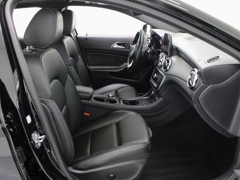 Used 2019 Mercedes-Benz GLA 250 image 47