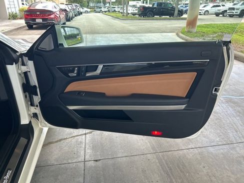 Used 2015 Mercedes-Benz E 550 Cabriolet image 37