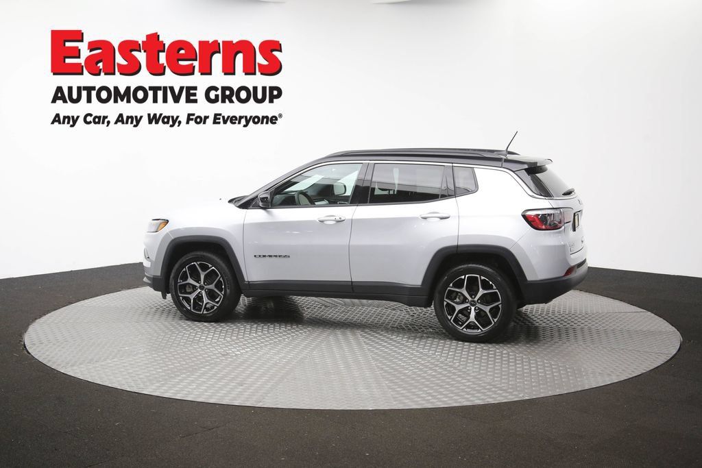 Used 2025 Jeep Compass Limited AWD/4WD image 61