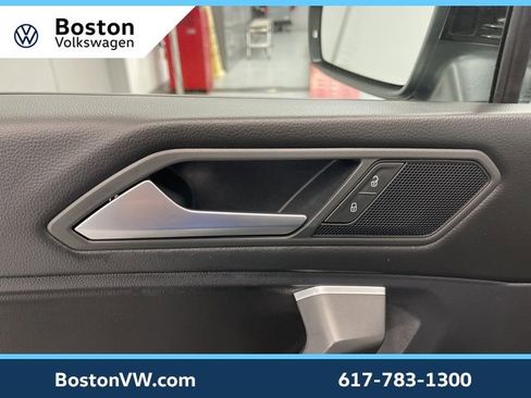 Certified 2021 Volkswagen Tiguan SE w/ Panoramic Sunroof Package image 29