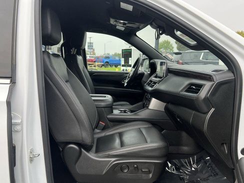 Used 2024 Chevrolet Tahoe LT image 27