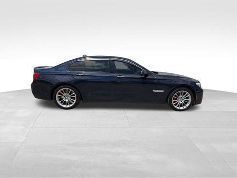 Used 2012 BMW 750i xDrive AWD/4WD image 8