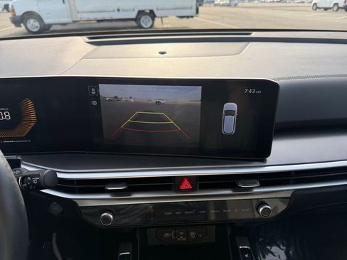 Used 2024 Kia Sorento EX w/ Panoramic Sunroof Package image 25