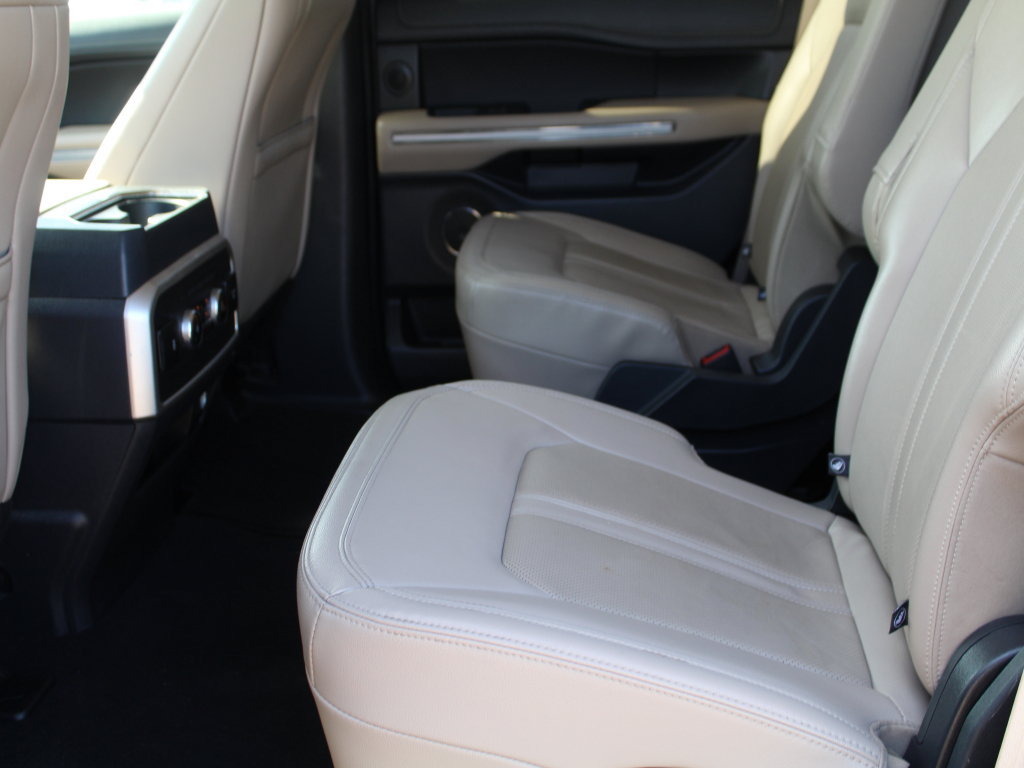 Used 2024 Ford Expedition Limited AWD/4WD image 9