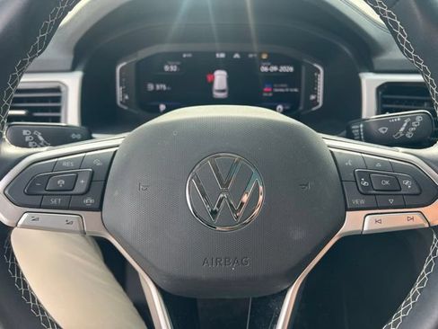 Used 2023 Volkswagen Atlas SE w/ Panoramic Sunroof Package AWD/4WD image 10