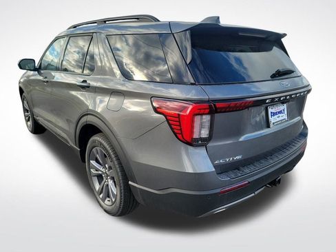 New 2026 Ford Explorer Active w/ Active Comfort Package image 3