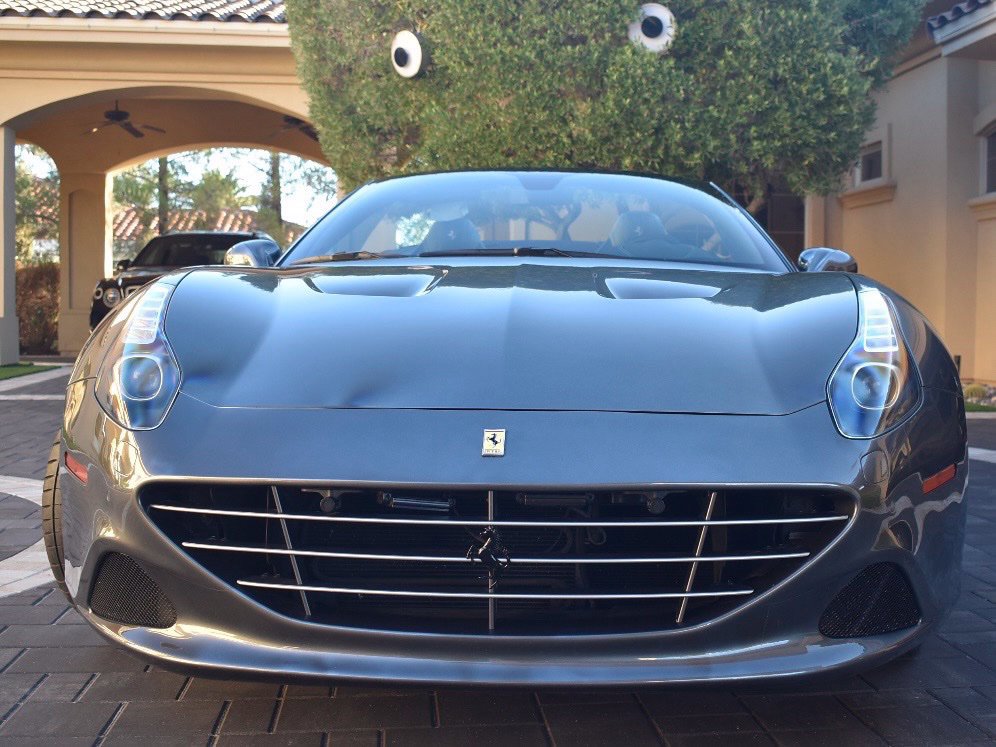 Used 2018 Ferrari California T RWD image 4