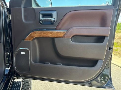 Used 2015 Chevrolet Silverado 2500 High Country w/ Duramax Plus Package AWD/4WD image 32