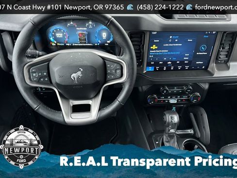 New 2025 Ford Bronco Big Bend w/ Black Diamond Package AWD/4WD image 16