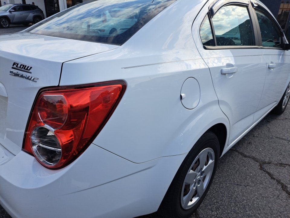 Used 2013 Chevrolet Sonic LS FWD image 17