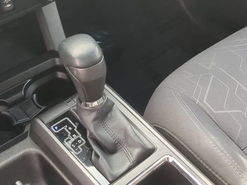 Used 2016 Toyota Tacoma TRD Sport w/ Towing Package RWD image 16