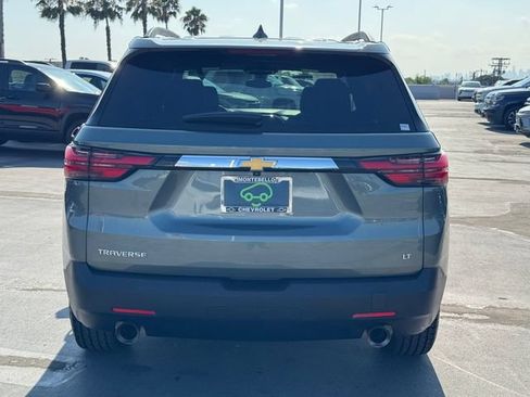 Used 2023 Chevrolet Traverse LT FWD image 4