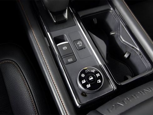 Used 2024 Nissan Pathfinder Rock Creek image 28