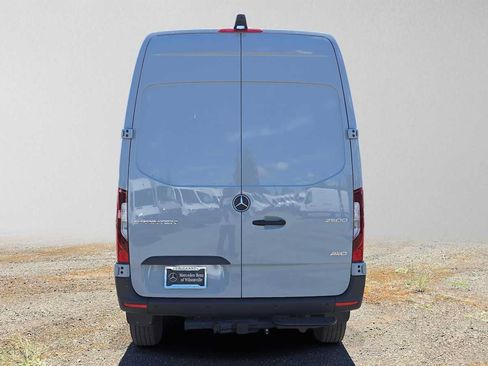 Used 2026 Mercedes-Benz Sprinter 2500 image 4