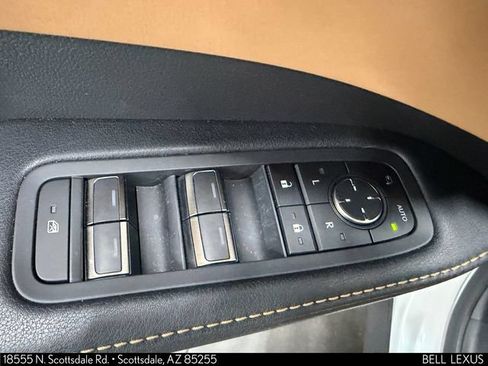 Used 2025 Lexus RX 350 Premium FWD image 18