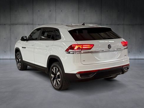Used 2023 Volkswagen Atlas Cross Sport SE image 3