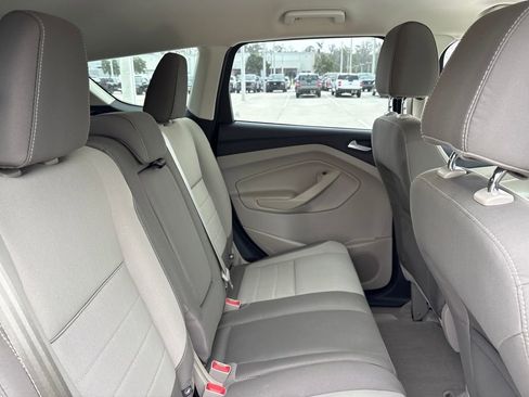 Used 2015 Ford Escape SE image 28