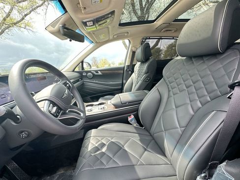 Used 2025 Genesis GV80 3.5T Prestige image 37