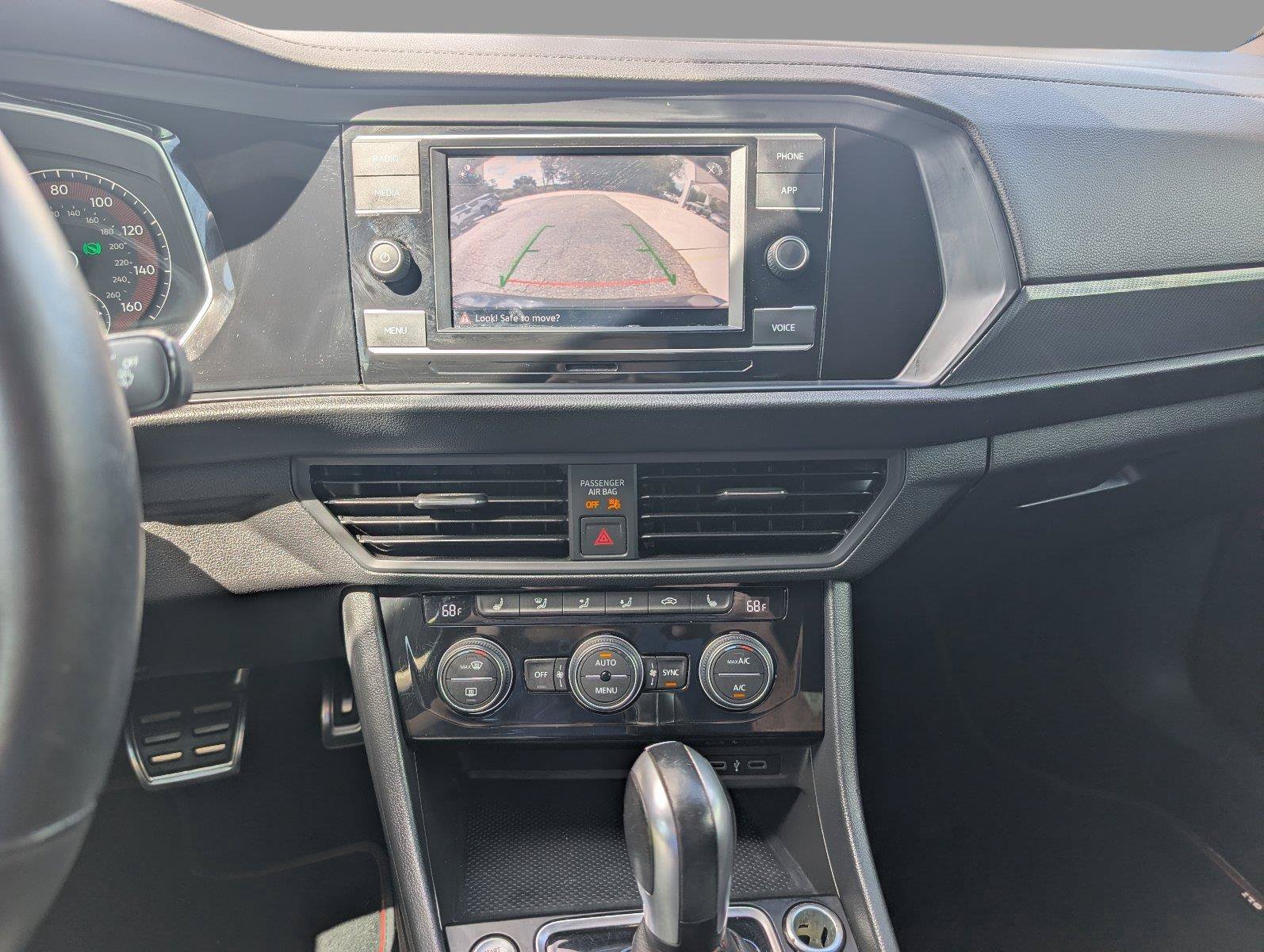 Used 2020 Volkswagen Jetta GLI FWD image 10