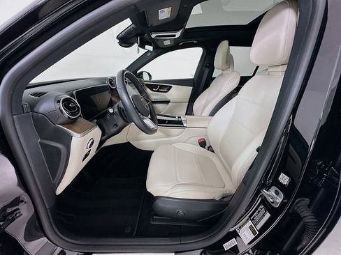 Certified 2024 Mercedes-Benz GLC 300 4MATIC image 21
