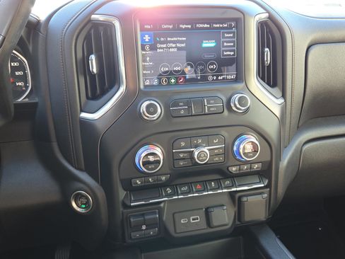 Used 2021 GMC Sierra 1500 AT4 image 17