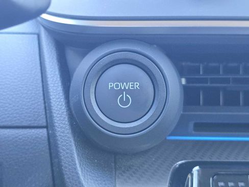 Used 2026 Toyota Prius XLE FWD image 31