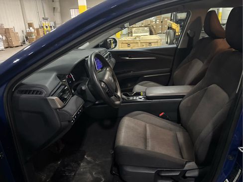Used 2025 Toyota Camry LE FWD image 9