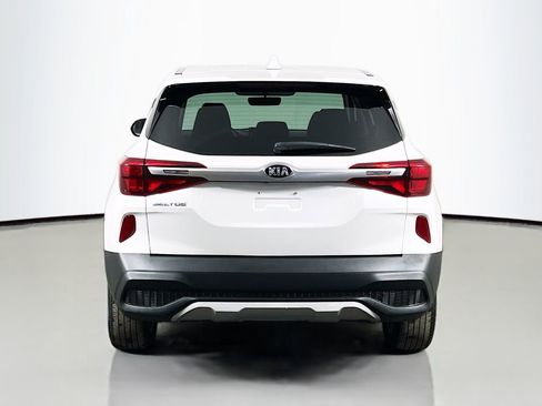 Used 2021 Kia Seltos LX image 6