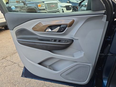 Used 2021 GMC Terrain SLE w/ LPO, Floor Liner Package image 26