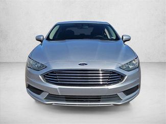 Used 2017 Ford Fusion SE w/ Fusion SE Technology Package video 2