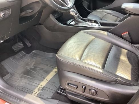Used 2021 Buick Encore GX Essence w/ Advanced Technology Package FWD image 18