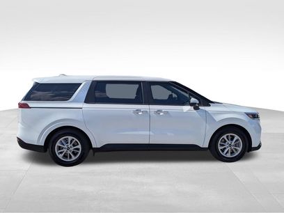 Certified 2024 Kia Carnival LX