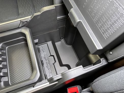 New 2026 RAM 1500 4x4 Crew Cab image 35