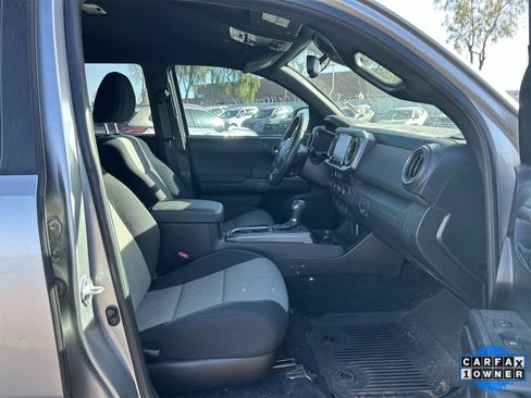 Used 2021 Toyota Tacoma TRD Off-Road w/ Technology Package image 10