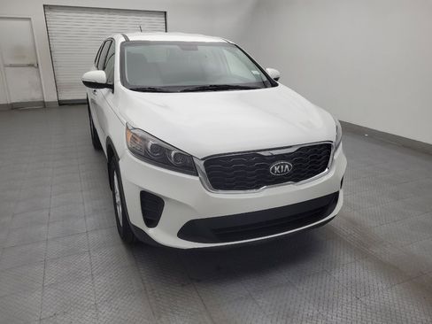 Used 2019 Kia Sorento LX FWD image 14