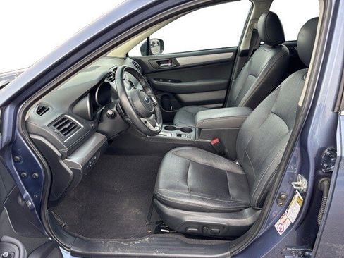 Used 2018 Subaru Outback 2.5i Premium image 10