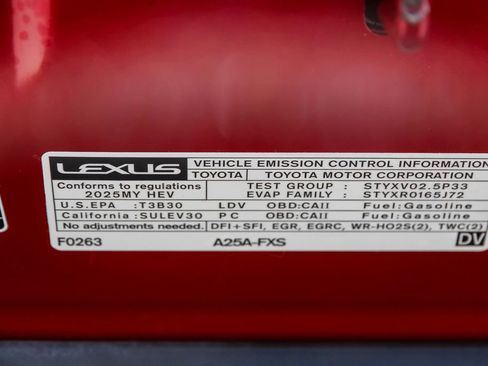 Certified 2025 Lexus ES 300h w/ Premium Package FWD image 28