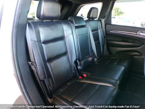 Used 2017 Jeep Grand Cherokee Limited AWD/4WD image 24